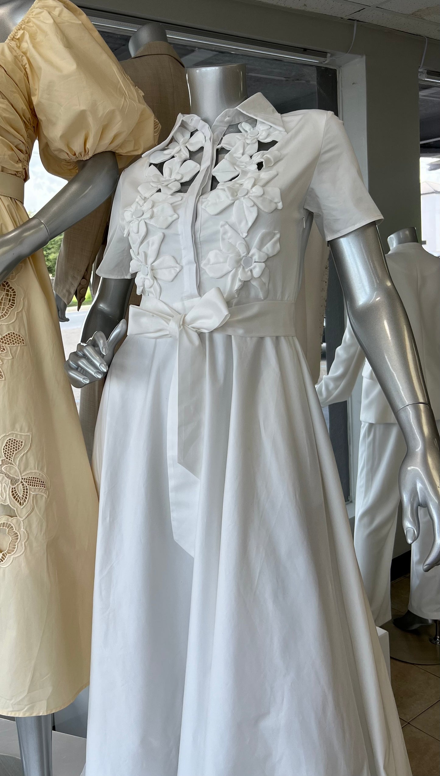 Dress White Flor