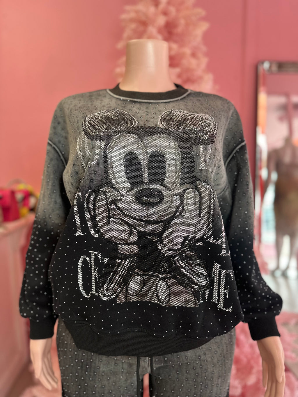 Set Mickey M