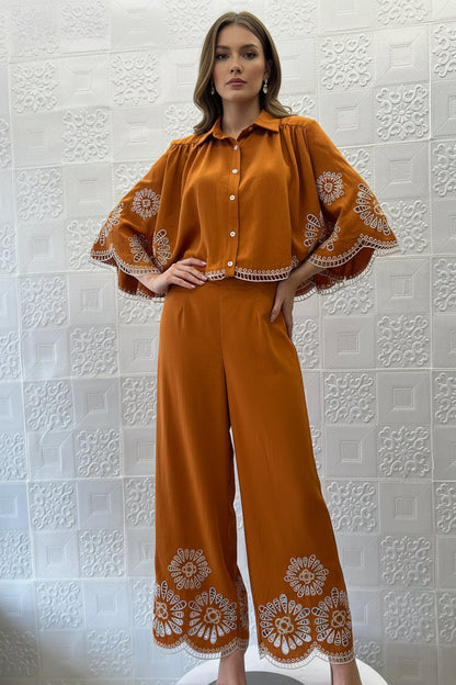 Set Tania