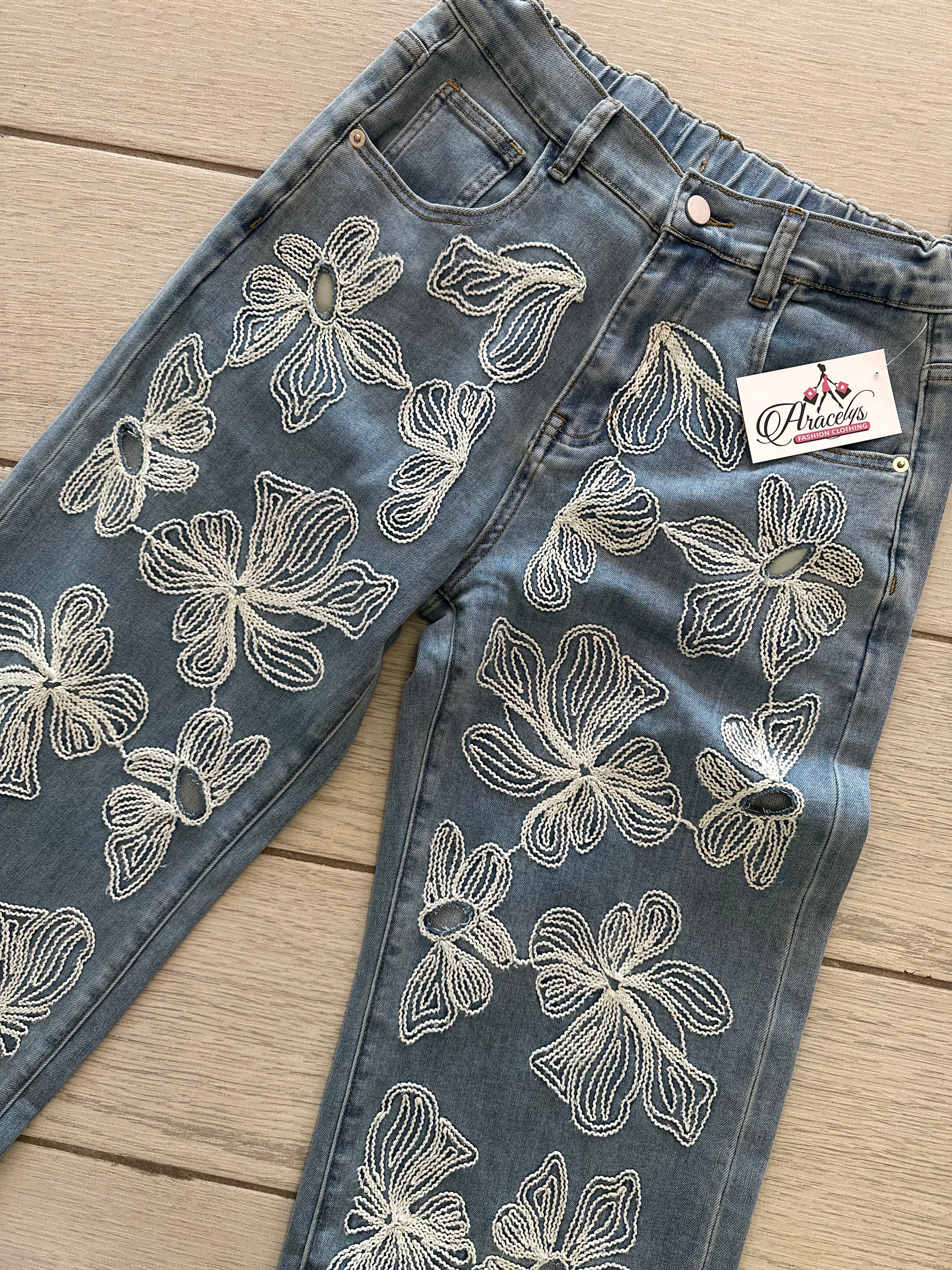 Jeans White Flower