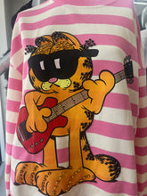 Load image into Gallery viewer, Sweater Garfield Rockstar
